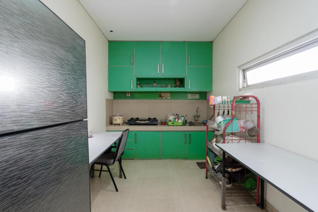 Koolkost Syariah Near Pejaten Village 2 Jakarta Ngoại thất bức ảnh