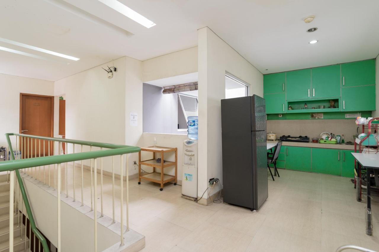 Koolkost Syariah Near Pejaten Village 2 Jakarta Ngoại thất bức ảnh